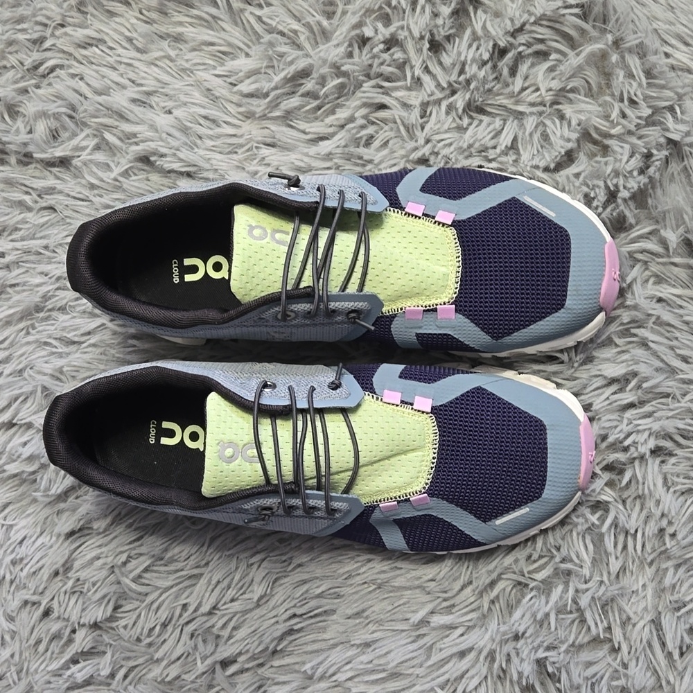 On Cloud 5 Shoes W8.5